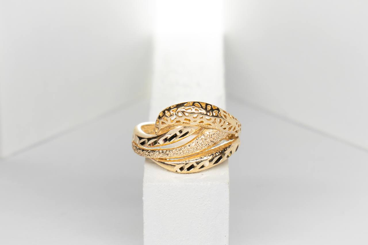 IMG_20250324_210413_362 انگشتر طلاروس زنانه کاملا مشابه طلا کد 2035 - Image 1