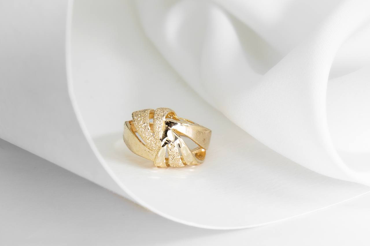 IMG_20250325_013137_391 انگشتر طلاروس زنانه کاملا مشابه طلا کد 2043 - Image 1