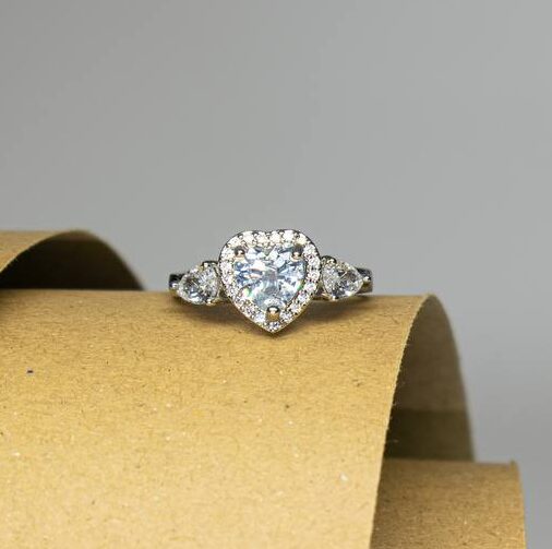 IMG_20250326_174631_374 انگشتر دخترانه مینیمال مدل قلب دور نگین - Image 1